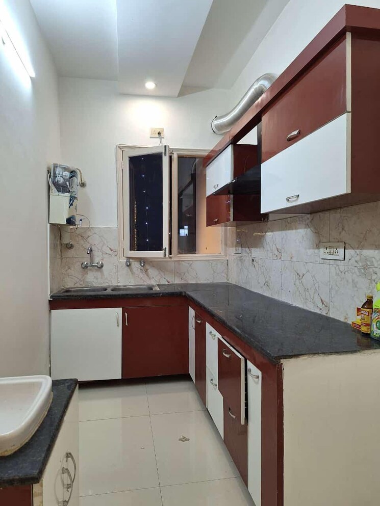 Kitchen, dhakoli 3 Bedroom 125 Sq.Yd. Apartment In Dhakoli Zirakpur 9397449