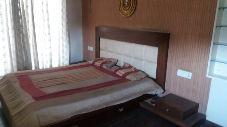 Cover Image, bodakdev 3 Bedroom 190 Sq.Yd. Apartment In Bodakdev Ahmedabad 9397469