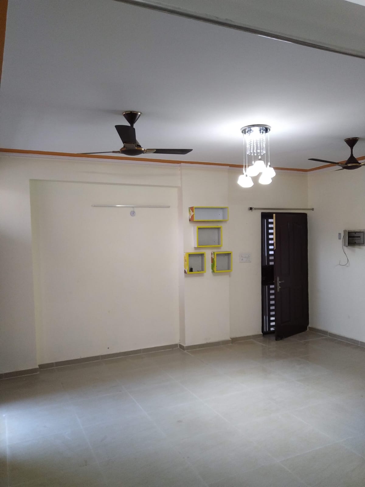 2 BHK Apartment For Rent in VVIP Addresses