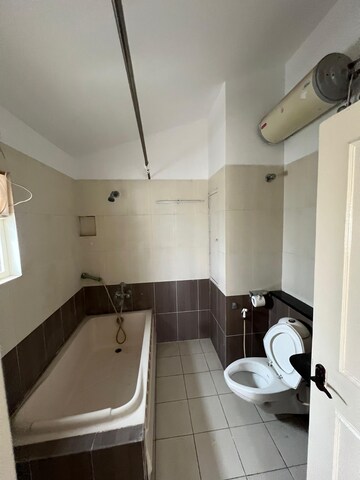 Team Area in 4 BHK Villa at Marathahalli – for Rent