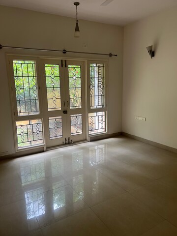 Room in 4 BHK Villa at Marathahalli – for Rent
