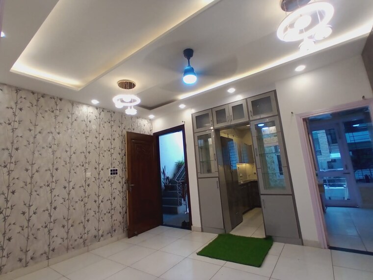 Living Room, kishanpura 3 Bedroom 122 Sq.Yd. Apartment In Kishanpura Zirakpur 9397491