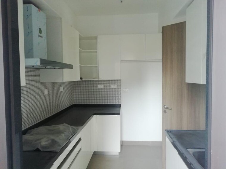 Kitchen, lodha-the-park 3 Bedroom 1260 Sq.Ft. Apartment In Worli Mumbai 9397494