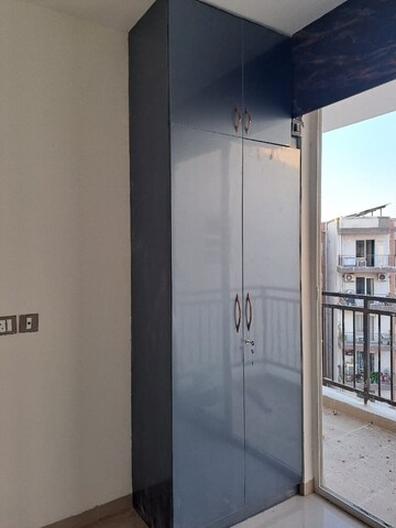 Room in 2 BHK Apartment at Krisumi Waterfall Residences, Sector 36a – for Rent