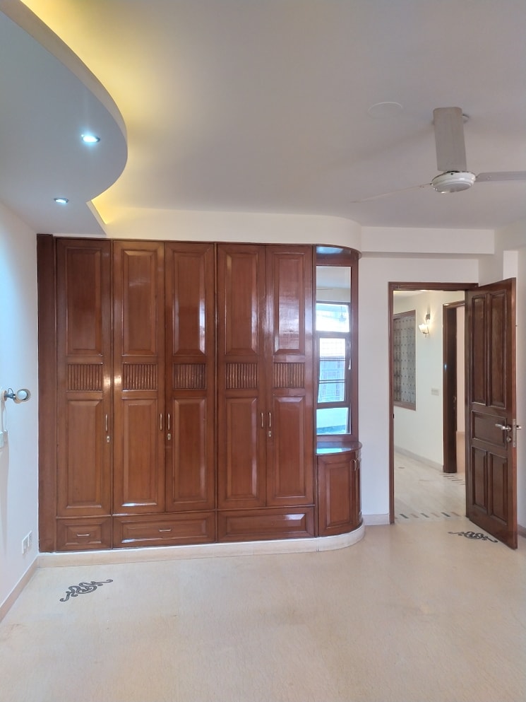 Master Bedroom, greater kailash i 4 Bedroom 3700 Sq.Ft. Builder Floor In Greater Kailash I Delhi 9397531