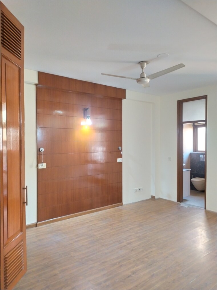 Master Bedroom, greater kailash i 4 Bedroom 3700 Sq.Ft. Builder Floor In Greater Kailash I Delhi 9397531