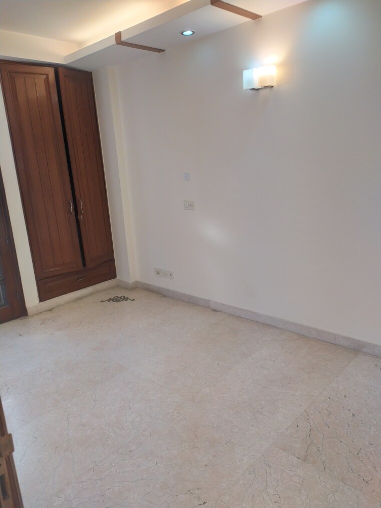 Bedroom, greater kailash i 4 Bedroom 3700 Sq.Ft. Builder Floor In Greater Kailash I Delhi 9397531