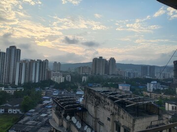 2 BHK Apartment For Rent in Runwal Pearl, Manpada