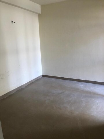 Room in 3 BHK Apartment at Terra City, Alwar Bypass Road – for Sale