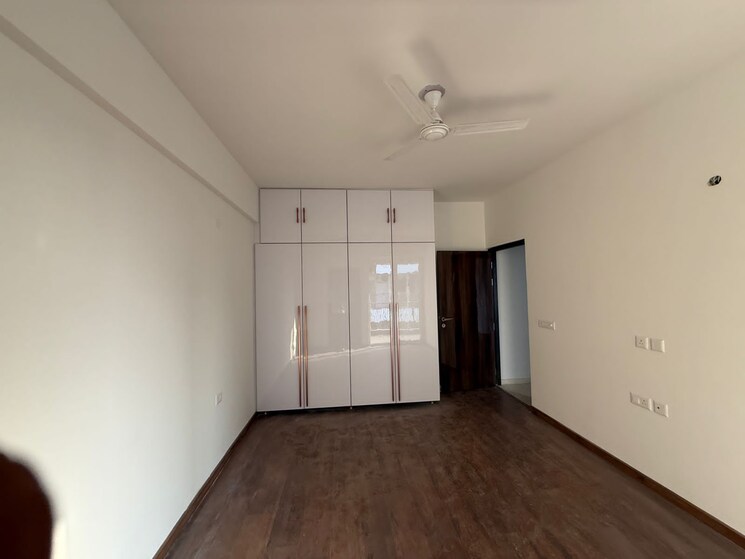 Room, dlf-garden-city-independent-floors 3 Bedroom 2250 Sq.Ft. Apartment In Sector 92 Gurgaon 9397538