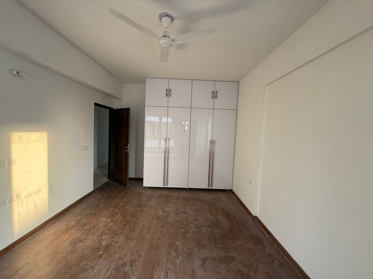 Room, dlf-garden-city-independent-floors 3 Bedroom 2250 Sq.Ft. Apartment In Sector 92 Gurgaon 9397538