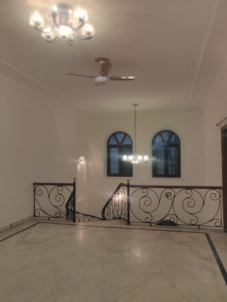 Bathroom, somajiguda Commercial Office Space 7000 Sq.Ft. In Somajiguda Hyderabad 9397550