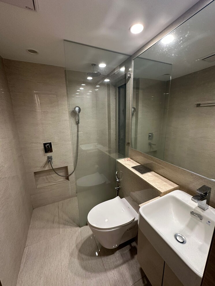 Bathroom, hiranandani-castle-rock 2 Bedroom 629 Sq.Ft. Apartment In Powai Mumbai 9397557