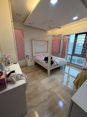 Team Area in 4 BHK Apartment at Imperial Heights Goregaon West, Goregaon West – for Rent