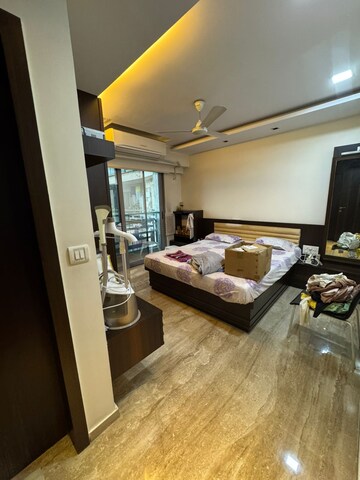 Bedroom in 4 BHK Apartment at Imperial Heights Goregaon West, Goregaon West – for Rent