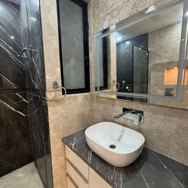 Bathroom, civil lines 6+ Bedroom 1000 Sq.Yd. Villa In Civil Lines Delhi 9397587
