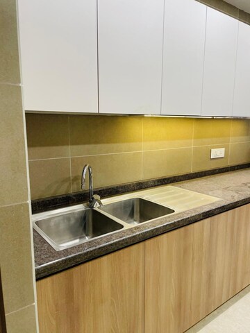 Furnished Amenities in 3 BHK Builder Floor at Safdarjung Development Area – for Rent