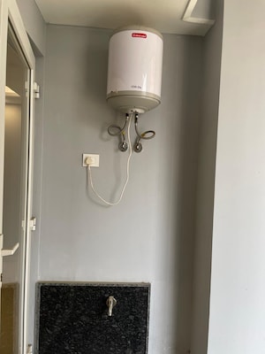 Bathroom in 3 BHK Builder Floor at Safdarjung Development Area – for Rent