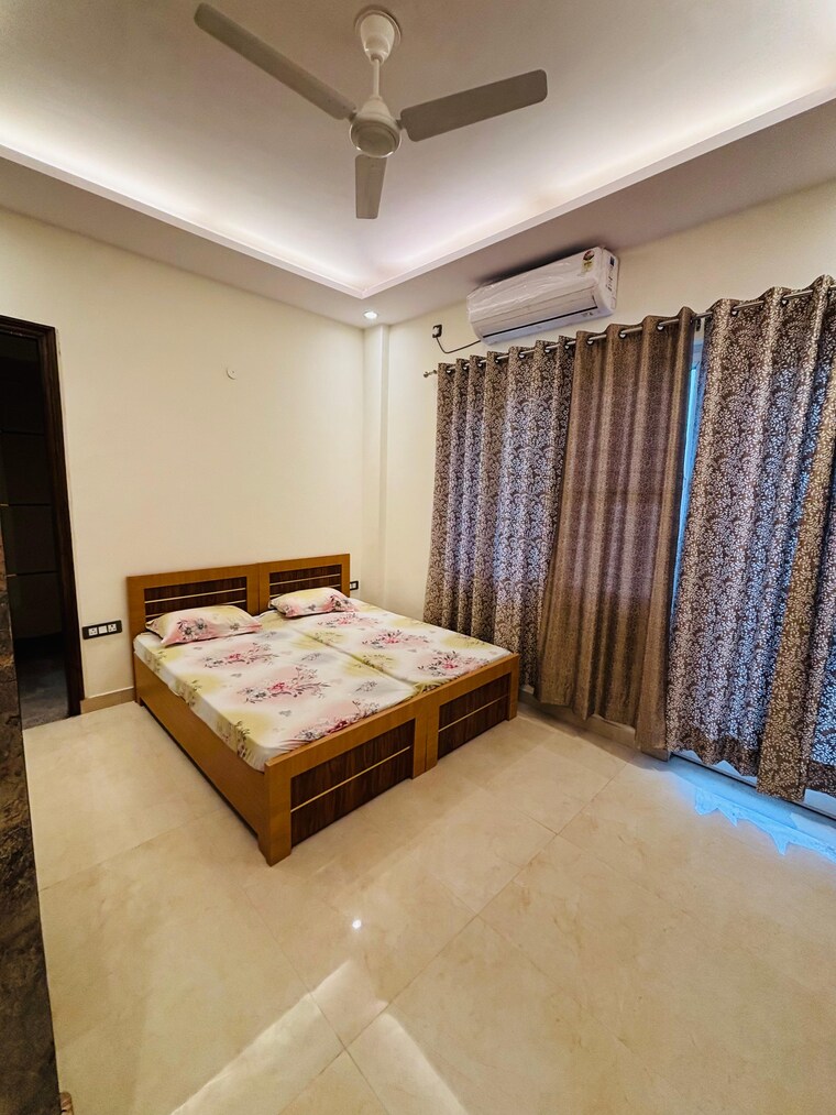 Bedroom, sas-tower 3 Bedroom 2000 Sq.Ft. Builder Floor In Sector 38 Gurgaon 9397641
