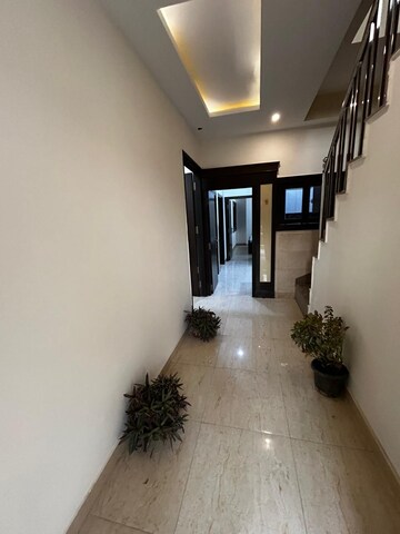 Staircase in Studio Builder Floor at Sector 40 – for Rent
