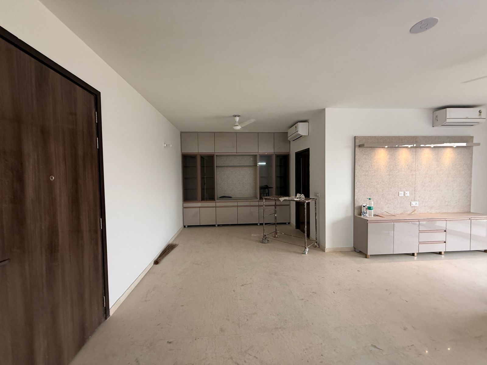 3 BHK + Extra Room Apartment For Sale in DLF Gardencity Enclave