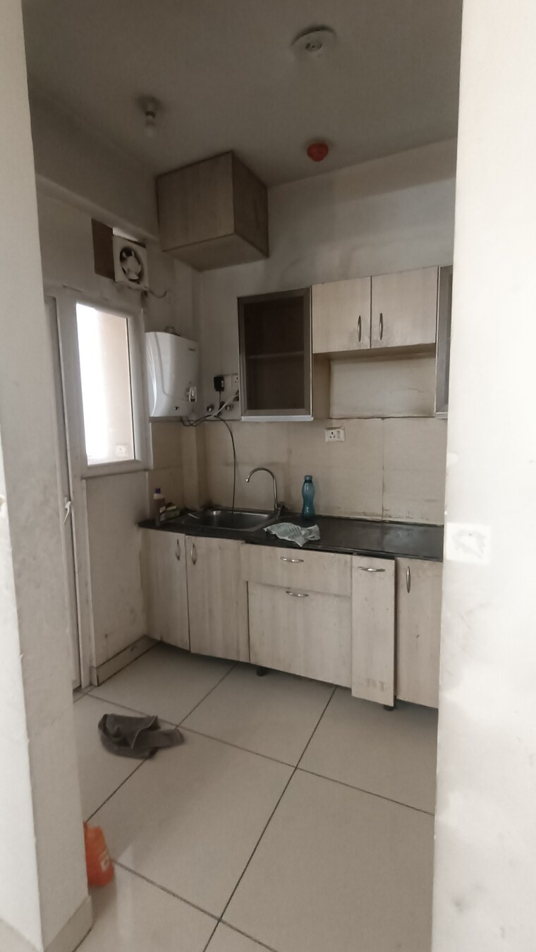 Kitchen, supertech-the-romano 2 Bedroom 1020 Sq.Ft. Apartment In Sector 118 Noida 9397668