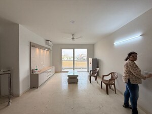 Parking in 4 BHK Builder Floor at DLF Gardencity Enclave, Sector 93 – for Sale