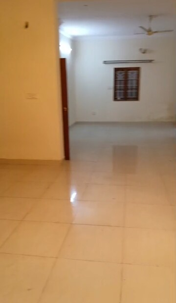 Room in 6 BHK Independent House at Frazer Heights, Frazer Town – for Sale