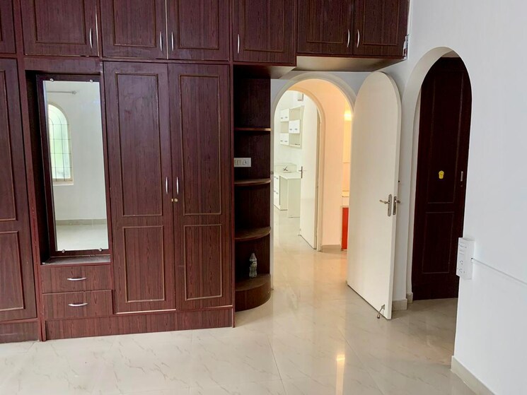 undefined, sterling-brunton 4 Bedroom 2200 Sq.Ft. Apartment In Mg Road Bangalore 9397752