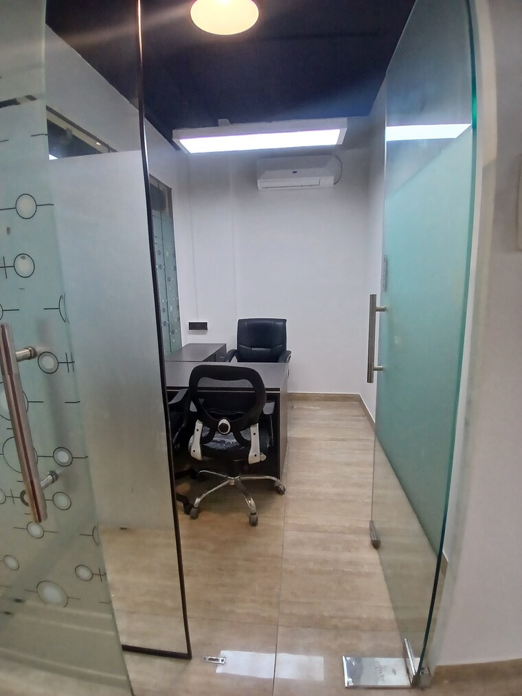 Kitchen, shri-radhe-shyam-vatika Commercial Office Space in IT/SEZ 2000 Sq.Ft. In Sector 63 Noida 9397782