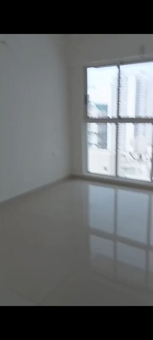 Room in 2 BHK Apartment at Lodha Amara Tower 24 And 25, Kolshet Road – for Sale