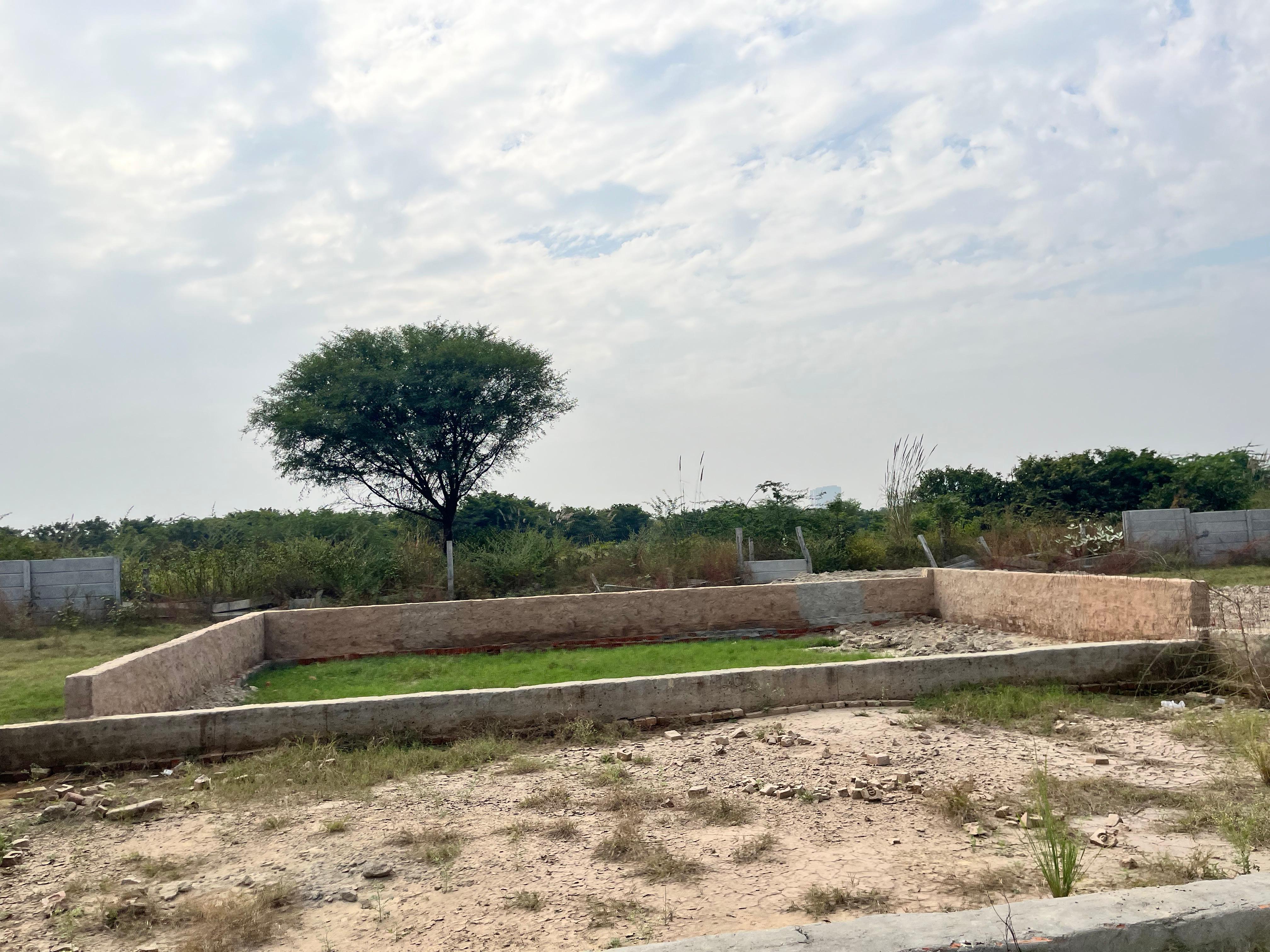 Plot For Sale in Axis Residency