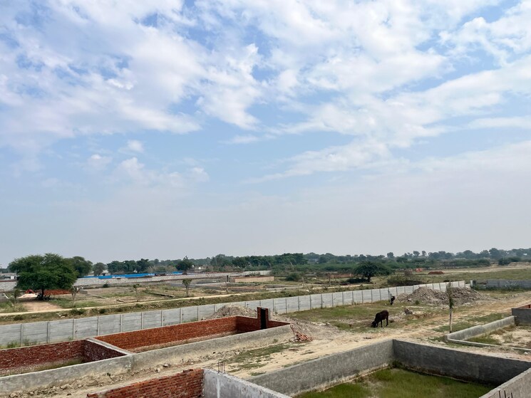 undefined, dankaur  900 Sq.Ft. Plot In Dankaur Greater Noida 9397780