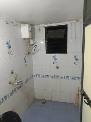 Bathroom in 2 BHK Apartment at Chinta Mani, Panch Pakhadi – for Rent