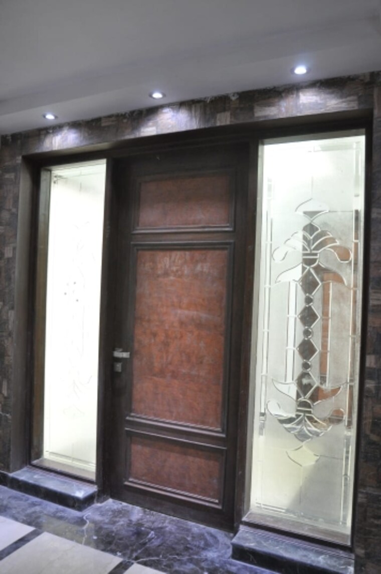 undefined, greater kailash i 3 Bedroom 2600 Sq.Ft. Builder Floor In Greater Kailash I Delhi 9397804