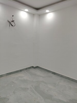 Room in 1 BHK Builder Floor at Govindpuri – for Sale