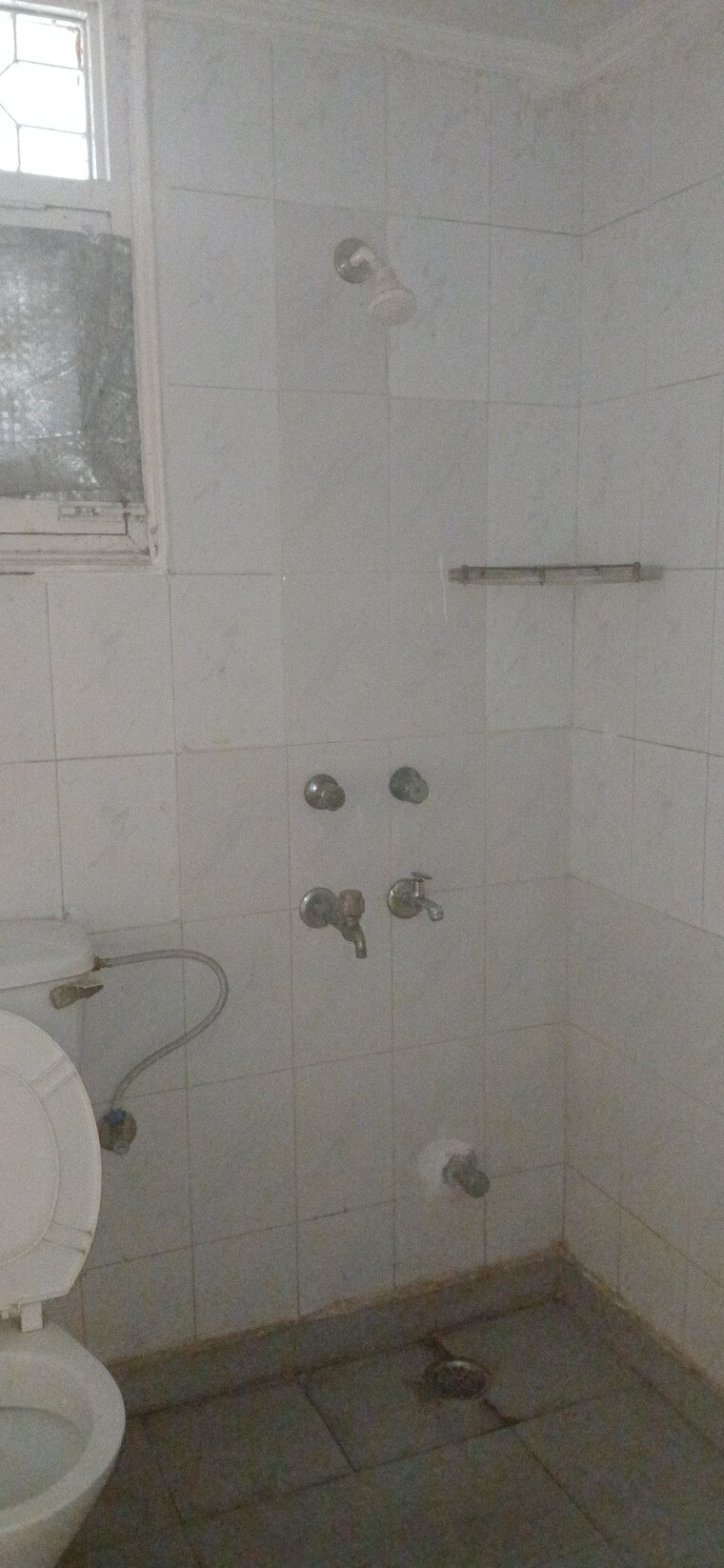 Bathroom, prangan-apartments 3 Bedroom 1700 Sq.Ft. Apartment In Sector 62 Noida 9397881
