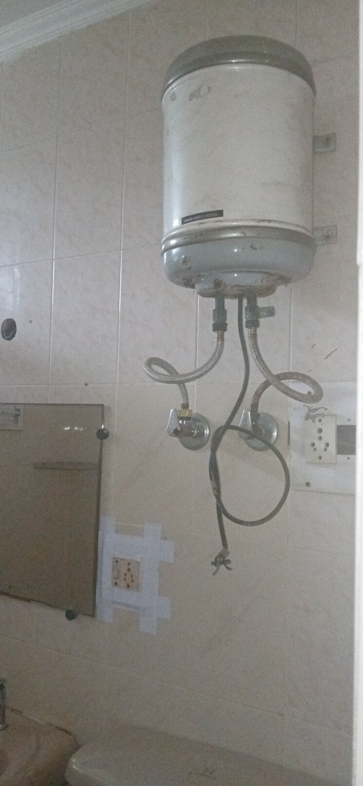 Bathroom, prangan-apartments 3 Bedroom 1700 Sq.Ft. Apartment In Sector 62 Noida 9397881