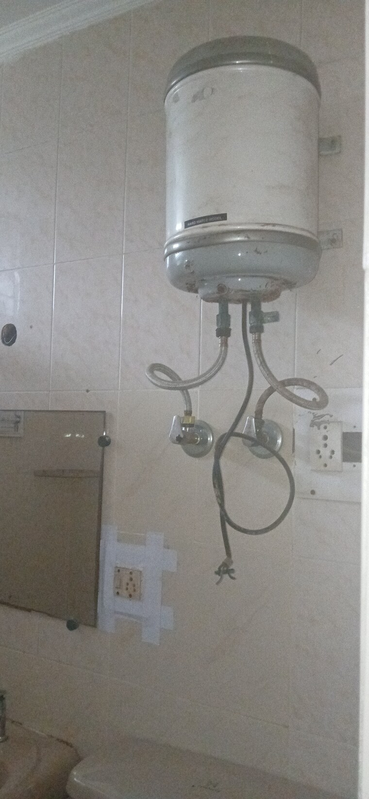 Bathroom, prangan-apartments 3 Bedroom 1700 Sq.Ft. Apartment In Sector 62 Noida 9397881