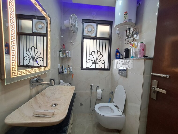 Bathroom, fidato-honour-homes 3 Bedroom 1575 Sq.Ft. Builder Floor In Sector 89 Faridabad 9397885