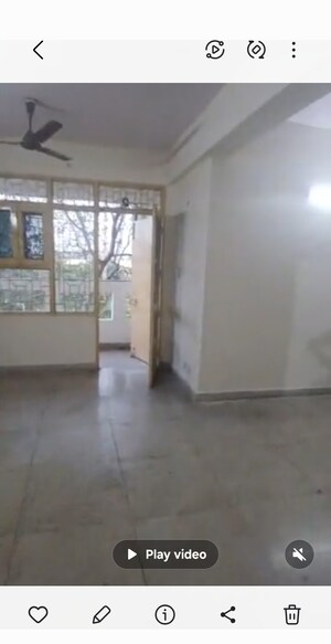 Room in 2 BHK Apartment at Ashiana Apartment, Sector 62 – for Rent