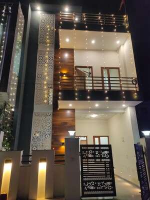 Staircase in 3 BHK Builder Floor at Pithuwala Kalan – for Rent