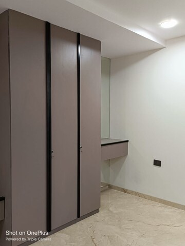 Room in 3 BHK Apartment at Sri Fortune One, Banjara Hills – for Rent