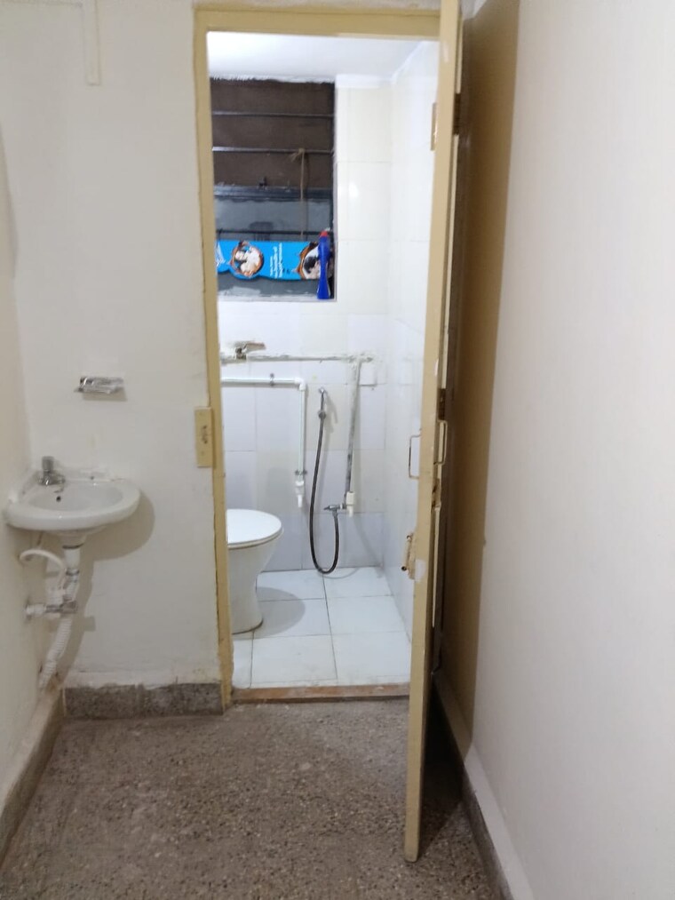 Bathroom, aundh 1 Bedroom 525 Sq.Ft. Apartment In Aundh Pune 9397922