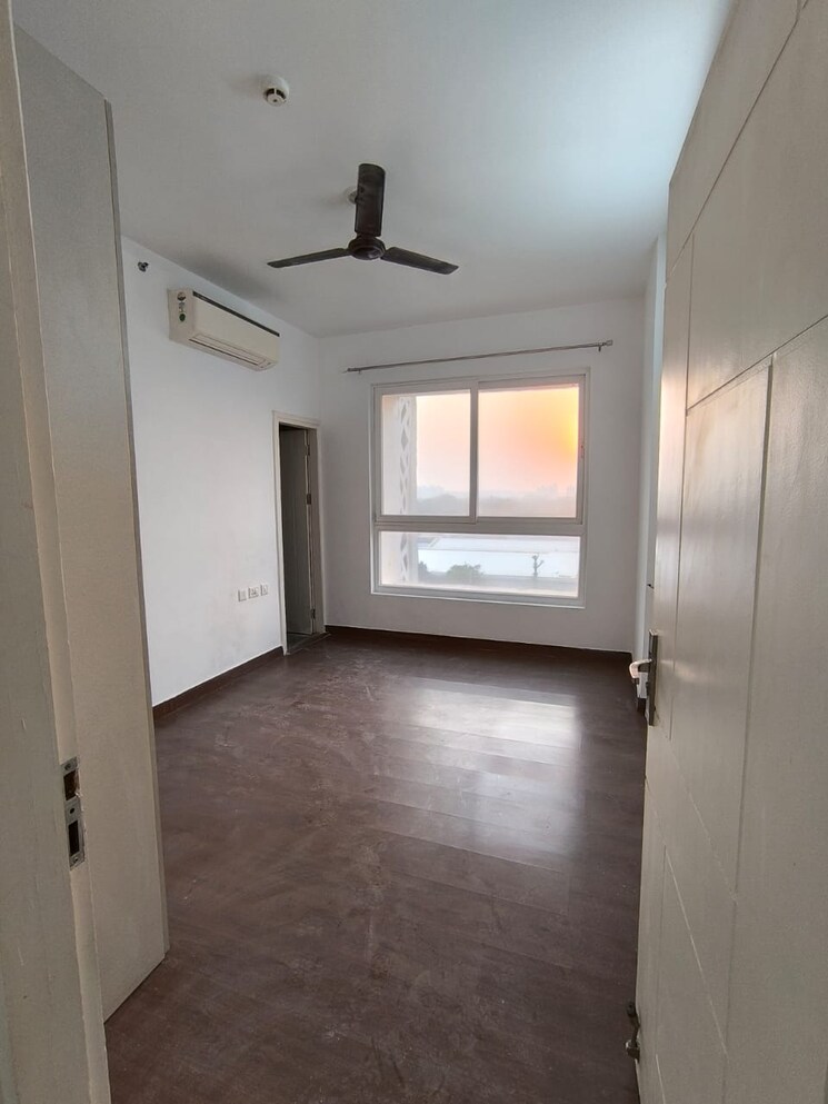 Room, signature-global-city 3 Bedroom 1555 Sq.Ft. Apartment In Sector 37d Gurgaon 9397941