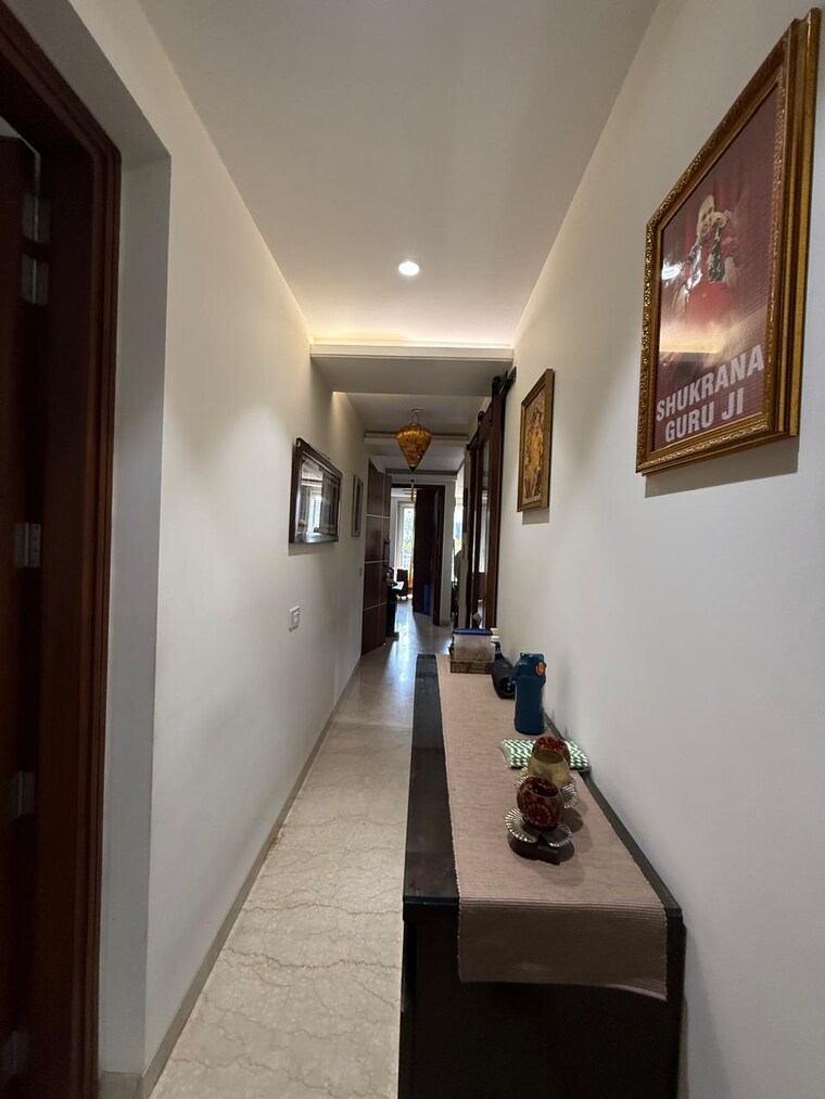 Hall, nehru enclave 3 Bedroom 1800 Sq.Ft. Builder Floor In Nehru Enclave Delhi 9397954