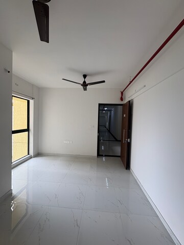 Room in 1 BHK Apartment at Runwal Gardens Phase 3, Kalyan Shilphata Road – for Rent