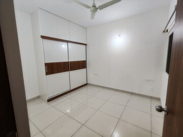 Room in 3 BHK Apartment at Prestige Finsbury Park Regent, Bagaluru – for Rent