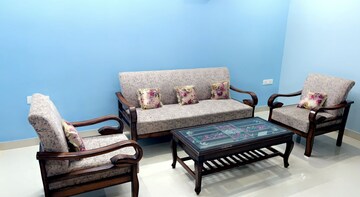 Living Room in 2 BHK Builder Floor at Sector 40 – for Rent