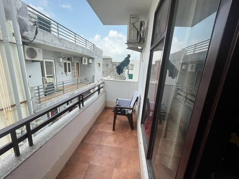 Balcony, the-legend-one 2 Bedroom 220 Sq.Ft. Builder Floor In Sector 57 Gurgaon 9398152